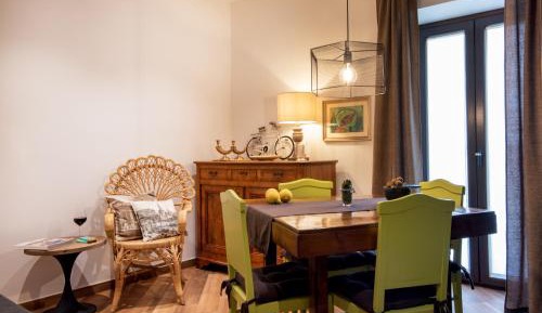 Studio Apartment with Balcony
