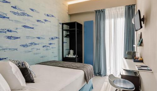 Queen Room with Balcony