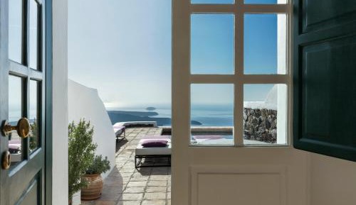 Vassaltis Suite with Caldera View