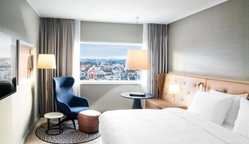 Premium Room with Panoramic City View