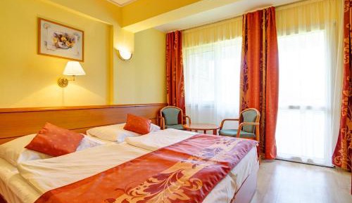 Double or Twin Room with Balcony