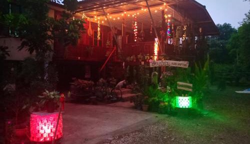 Deluxe Queen Room with Bath