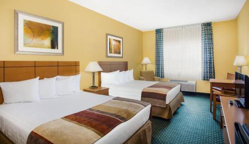Queen Room with Two Queen Beds - Non-Smoking