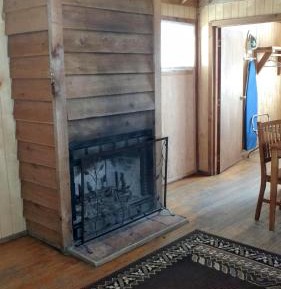 Deluxe Cottage with Fire place