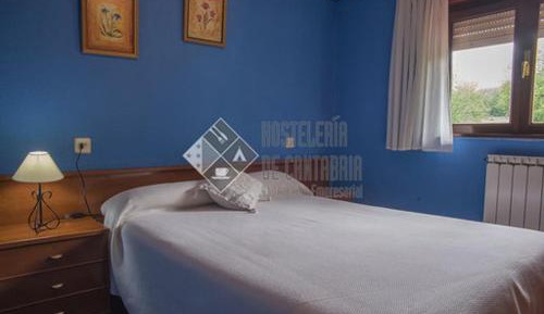 Apartment with Mountain View