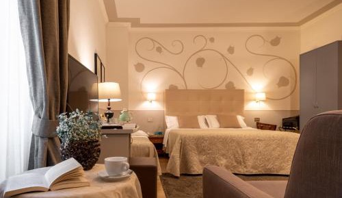 Family Room (2 Adults + 3 Children)