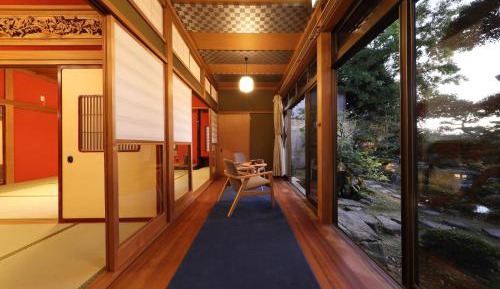 Villa with Garden View