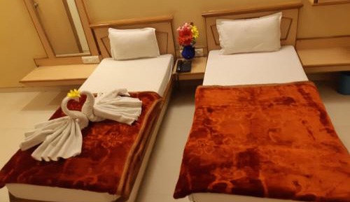 Standard Twin Room - Indian nationals only 