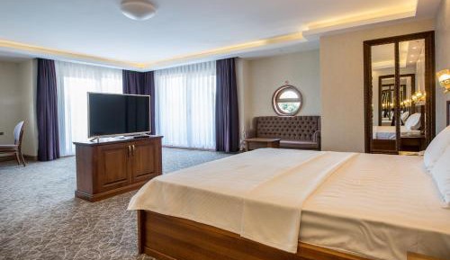 King Suite with Balcony