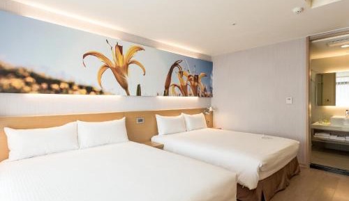 Deluxe Quadruple Room