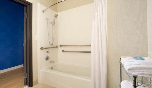 King Room - Mobility Access/Hearing Accessible