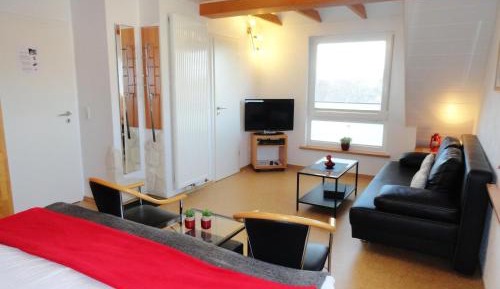 Suite with Garden View