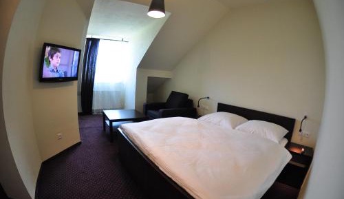 Double or Twin Room with Private Bathroom