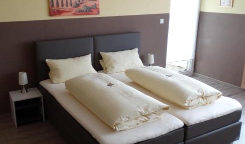 Twin Room with Bathroom