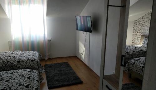 Triple Room with Private Bathroom