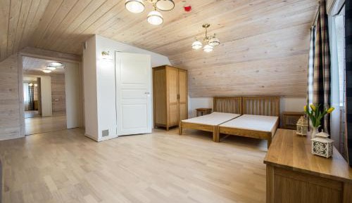 Double or Twin Room with Shower