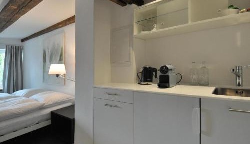 Twin Room with Shower