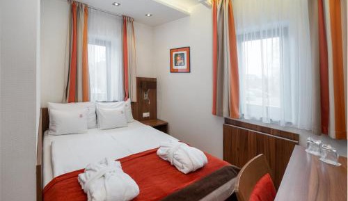 Small Double Room