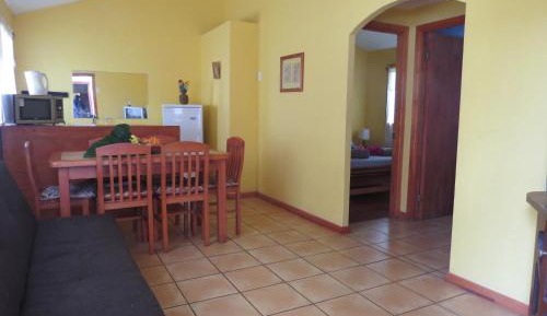 Two-Bedroom Bungalow (6 Adults)