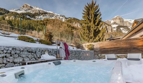 Suite with Mountain View