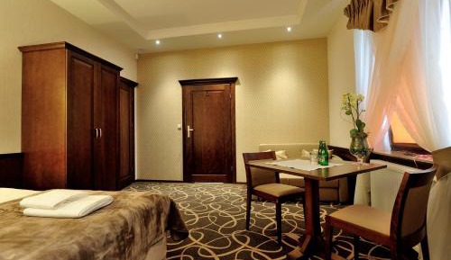 Single Room with Private Bathroom