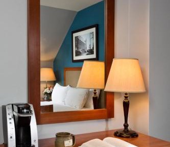 Standard King Room