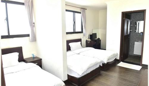 Standard Triple Room with Sea View