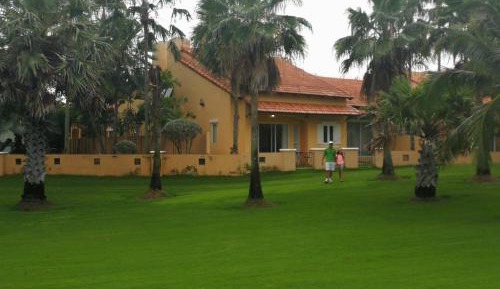 Villa with Garden View