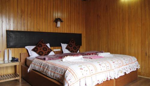 Villa with Garden View