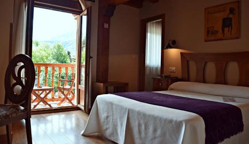 Double or Twin Room with Terrace
