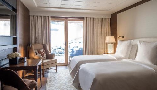 Deluxe Room with Two Twin Beds