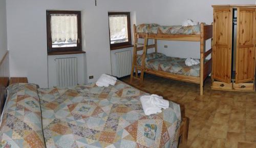 Basic Triple Room