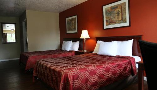 Queen Room with Two Queen Beds - Non-Smoking