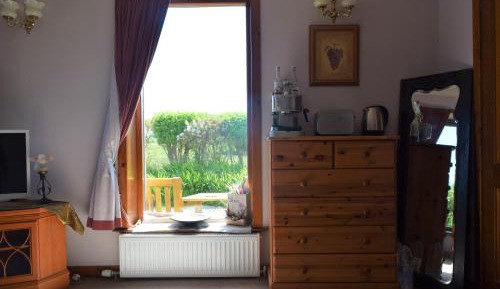 Standard Double Room with Shared Bathroom