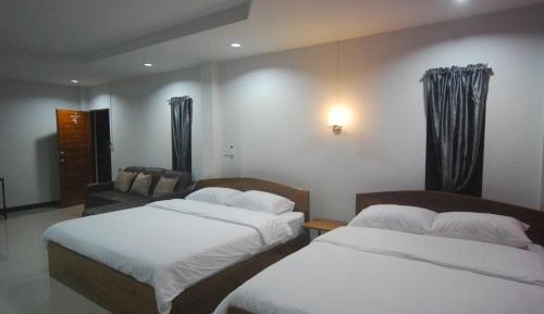 Quadruple Room with Terrace