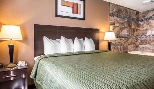 King Suite- Non- Smoking