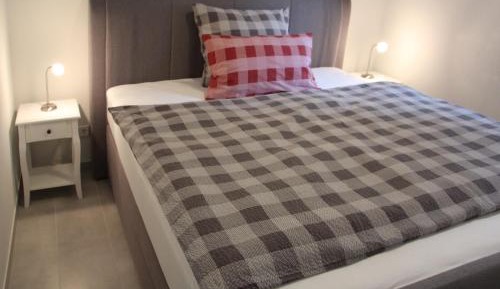 Single Room with Private Bathroom