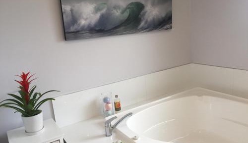 Queen Room with Private Bathroom