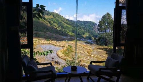 Twin Room with View