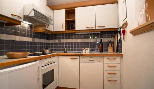 One-Bedroom Apartment with Balcony - Attic