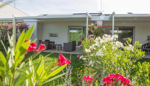 Ground Floor Apartment with Garden