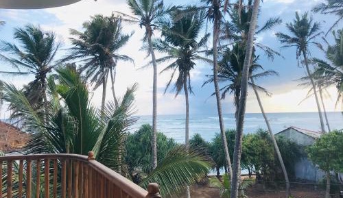 Deluxe Double Room with Side Sea View