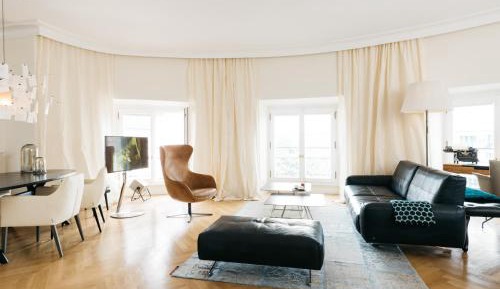 Grand Suite with Fountain view