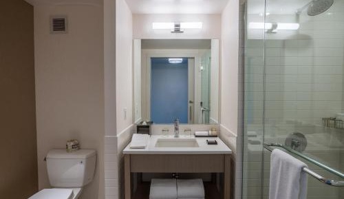 Earth Tower Deluxe King