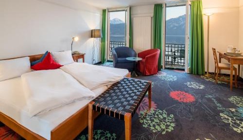 Superior Twin Room with Lake View