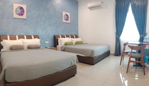 Family Room with Private Bathroom