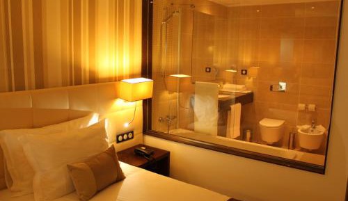 Superior Suite with countryside view