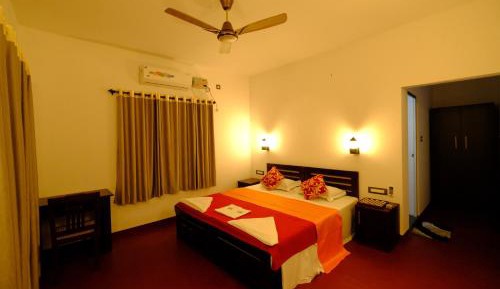 Deluxe Double Room (2 Adults + 1 Child)