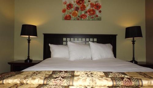 Queen Suite