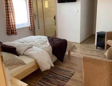 Double Room with Private Bathroom